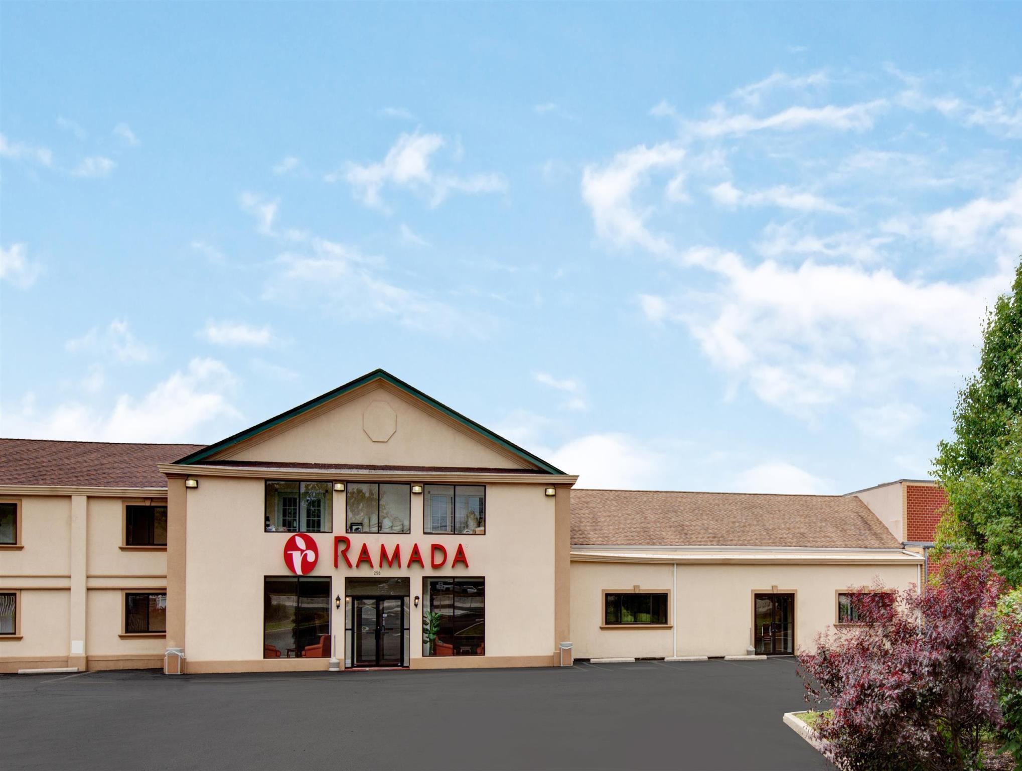 Ramada Inn Флемингтон Экстерьер фото